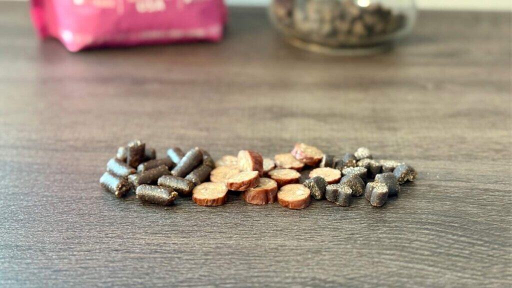 training treats Training treats are a great low calorie way to treat your dog